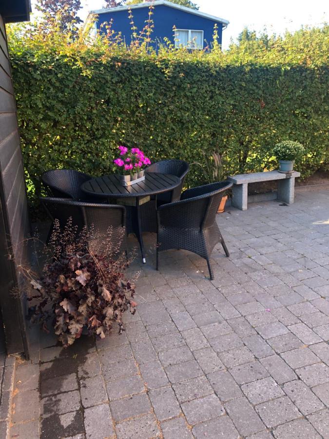 Nyistandsat Hojloftet Kaelderlejlighed Pa 70 M2 I Viborg Centrum, Med Plads Til 4 Personer Exteriér fotografie