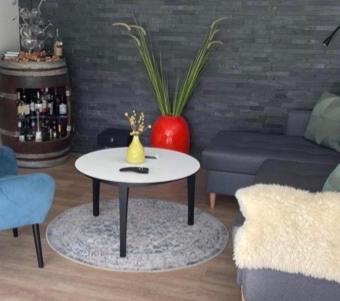 Nyistandsat Hojloftet Kaelderlejlighed Pa 70 M2 I Viborg Centrum, Med Plads Til 4 Personer Exteriér fotografie